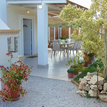 度假居 Campos- Less Than 5-min Walk To Kalivaki *